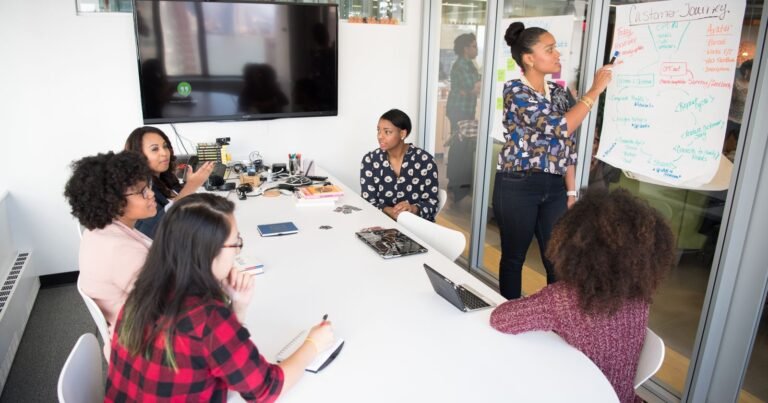 How to Become an Operations Manager in the U.S.