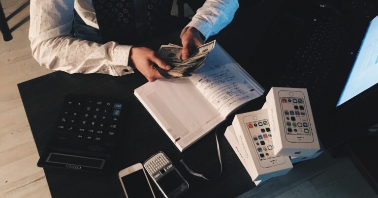Starting a Career in Financial Management? Here’s What to Know