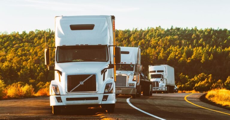 How to Become a Truck Driver in the U.S.: Complete Guide